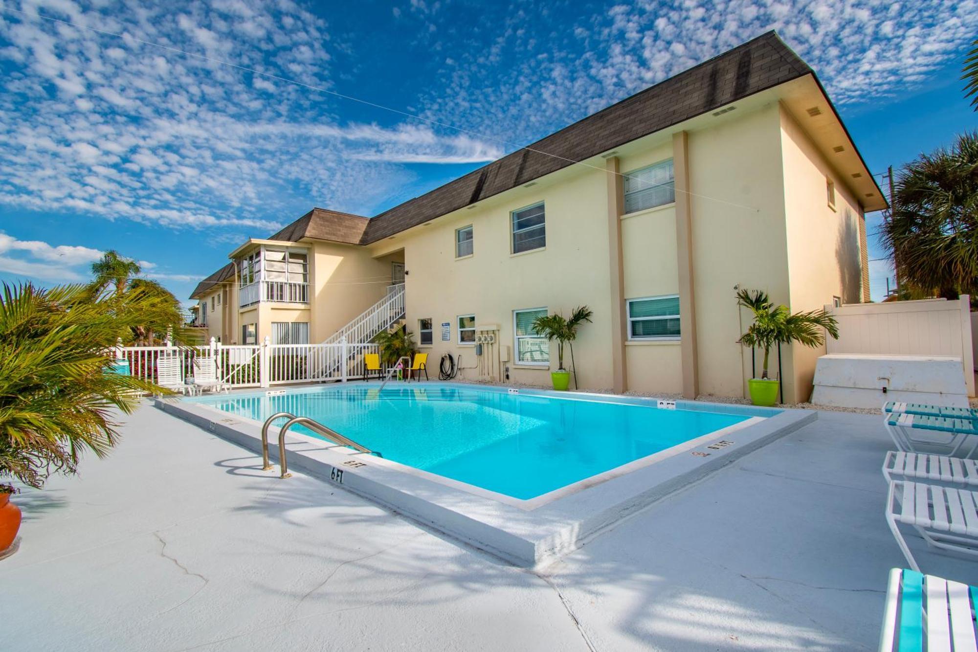 Appartement Funshine Pointe Capri à St. Pete Beach Extérieur photo
